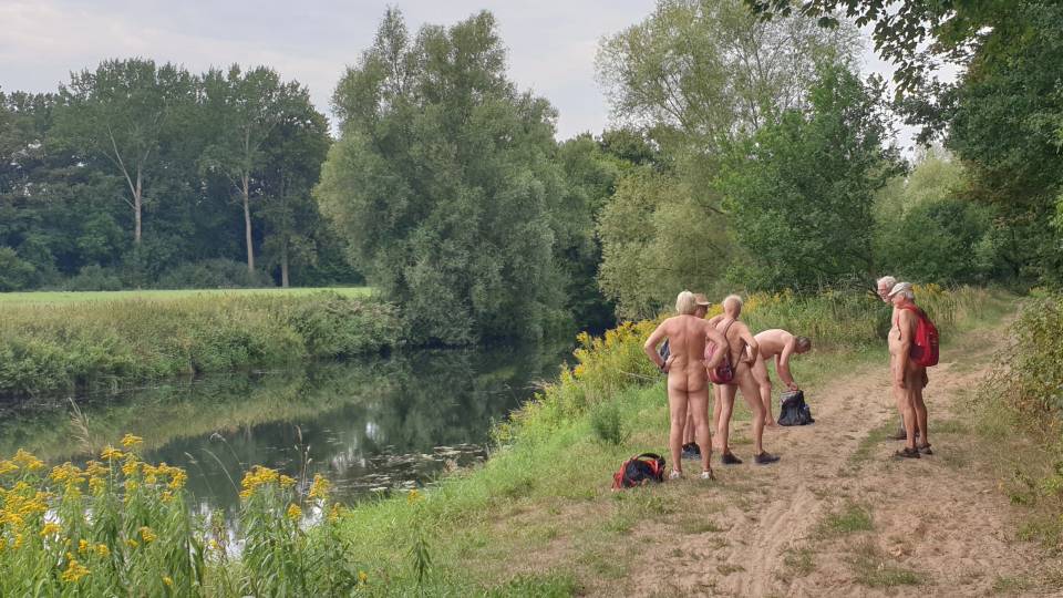 11/36 Petite pause au bord de l'Ems