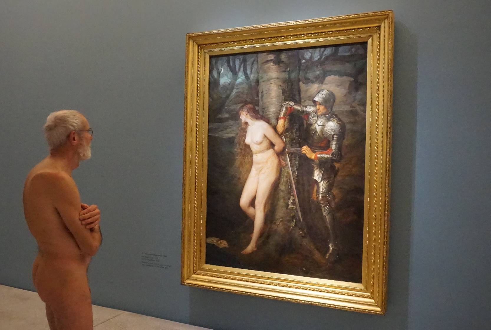 De telles scènes horribles ne perdront jamais leur horreur - comme on se sent impuissant face à la violence, lorsque la nudité fait partie du supplice ! 3(6)