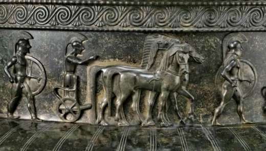 Cratère de bronze de Vix - soldats grecs en armure.