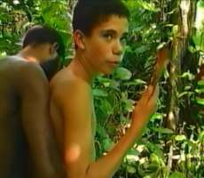 Un garçon français de 14 ans essaie la 'namba'. Un garçon français de 14 ans essaie la 'namba'.