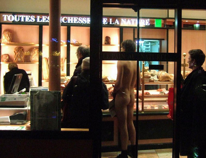 Baguette-Kauf beim Bäcker